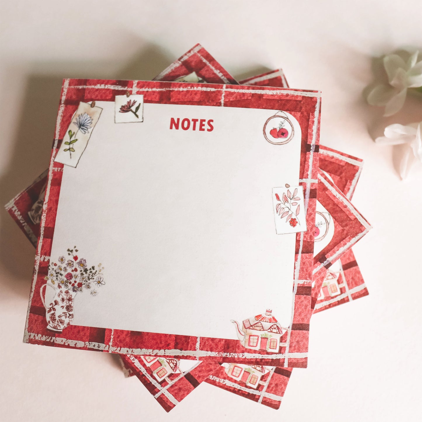 Bloc-Notes Fleuri “L'heure du thé” – 9×9 cm